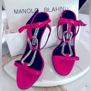 MANOLO BLAHNIK hot pink and silver patent leather heels